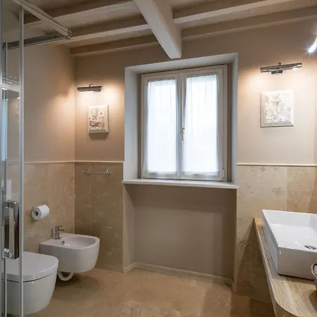 Chiara Villa *