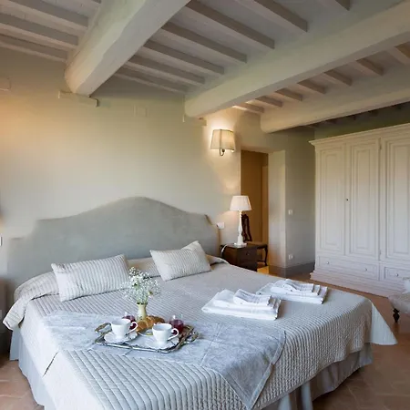 Chiara Villa Cortona