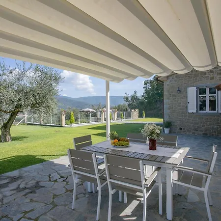 Chiara Villa