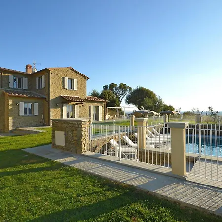 Chiara Villa