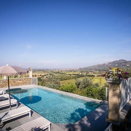Chiara Villa *